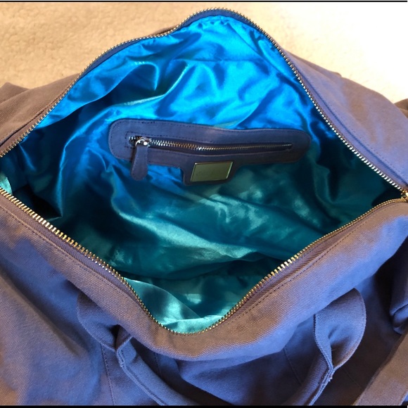 Deux Luxe Weekender Bag - Picture 4 of 8